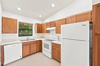 Building Photo - 2600 Greenwood Terrace
