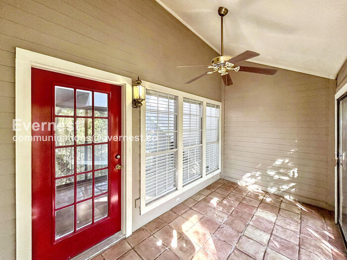 Building Photo - 5565 Preston Oaks Rd