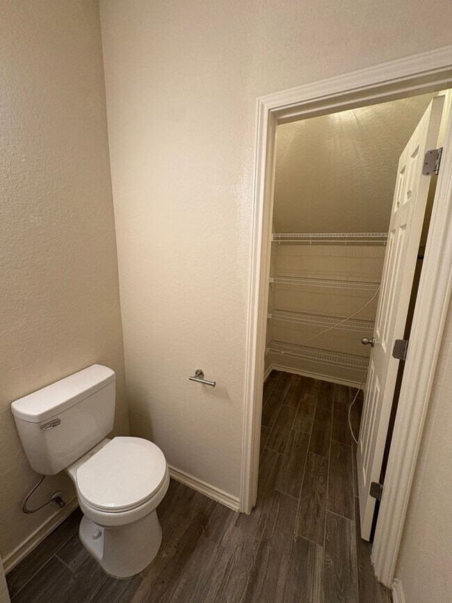 Building Photo - Beautiful home in Town Creek Village - Cibolo