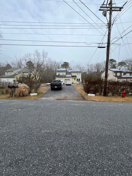 Front of property - 29 Cedar St