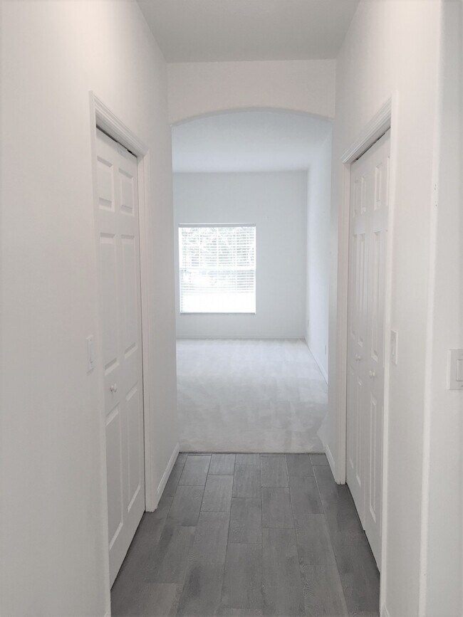 Building Photo - 5656 Indigo Crossing Dr