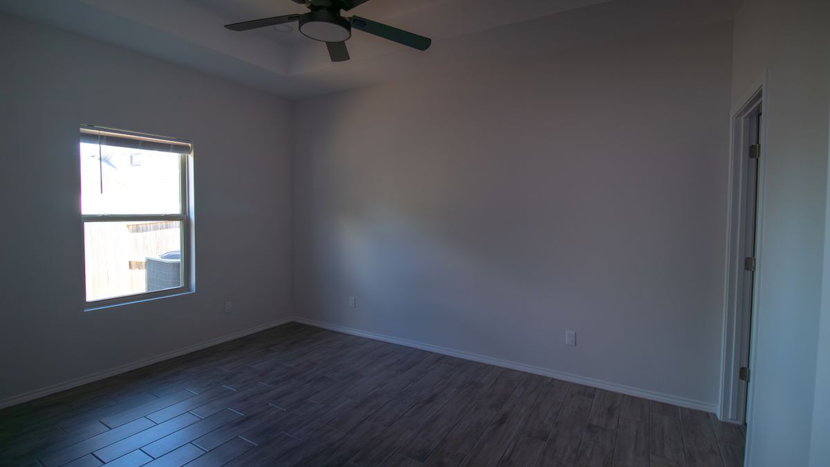 Building Photo - 312 E Magnolia Ave