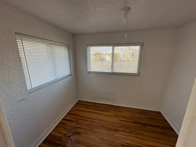 Building Photo - 2620 Marble Ave NW