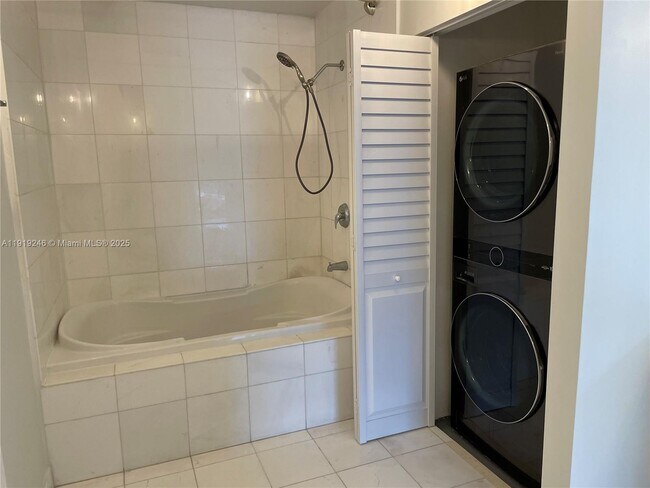 Building Photo - 2001 Meridian Ave