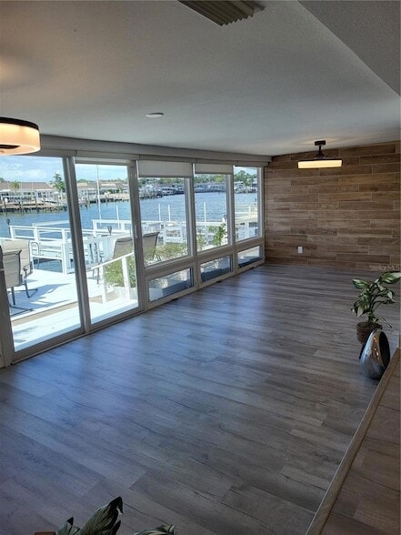 Building Photo - 555 Boca Ciega Point Blvd S