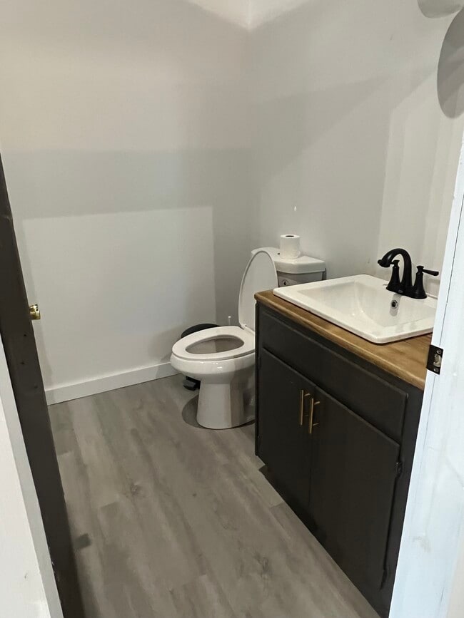 Building Photo - OC Property