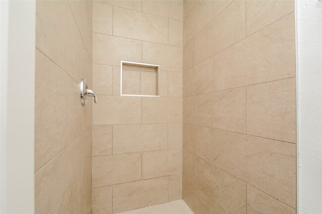 Building Photo - 4708 Los Angeles St