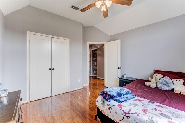 Building Photo - 14403 Cypress Green Dr