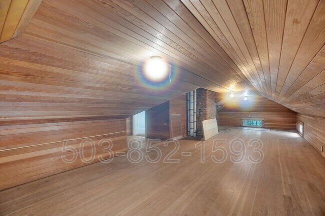 Building Photo - 3707 SW 52nd Pl