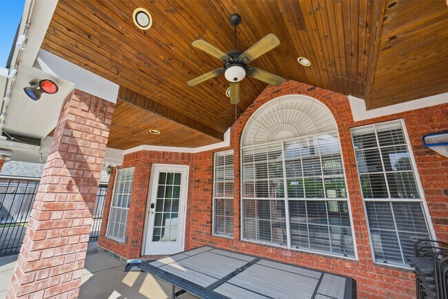 Building Photo - 4003 Bountiful Crest Ln