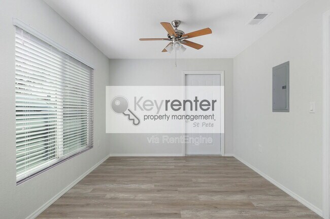 Building Photo - 454 21st St N