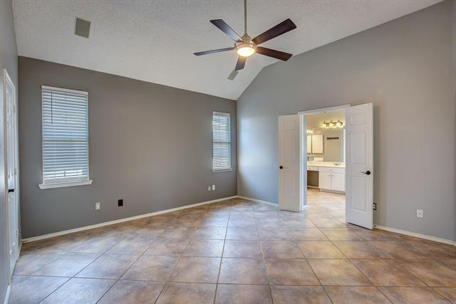 Building Photo - 2627 Bordeaux Dr