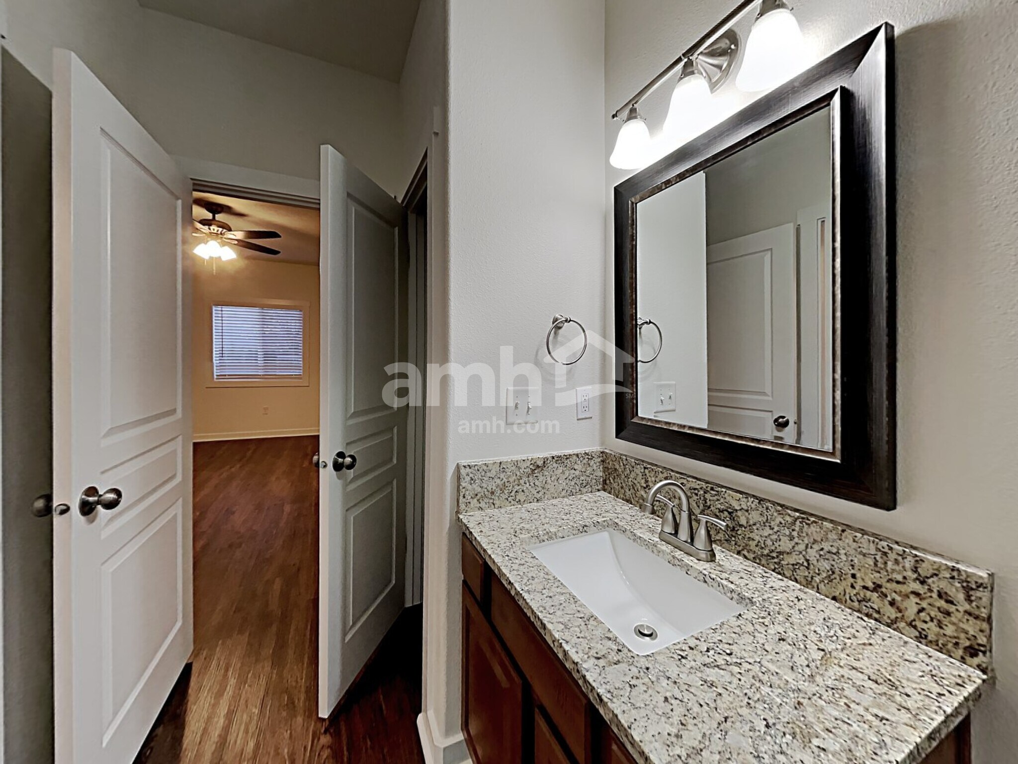 Building Photo - 2643 N Cinnamon Pl