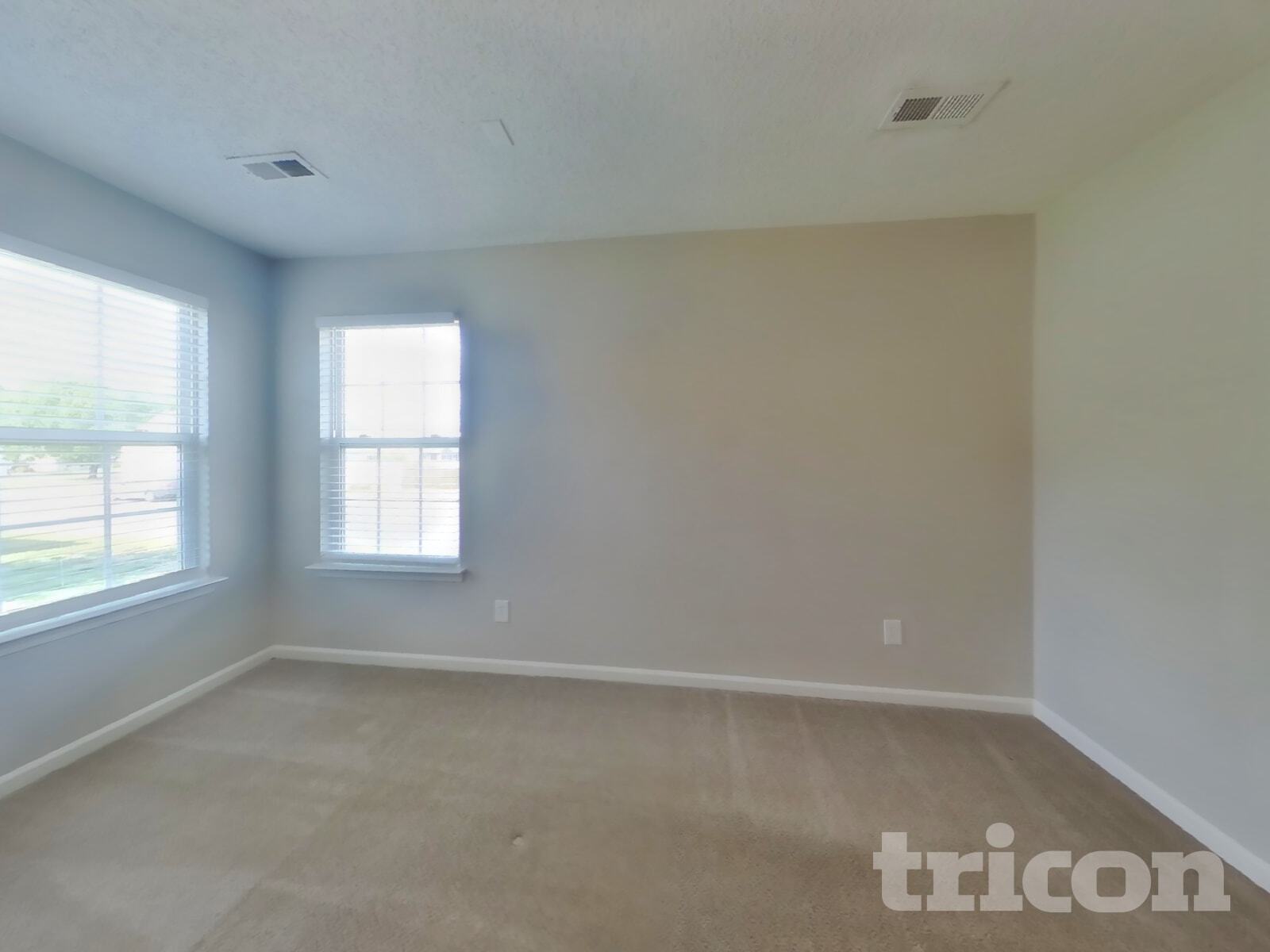 Building Photo - 15228 Pangborn Pl