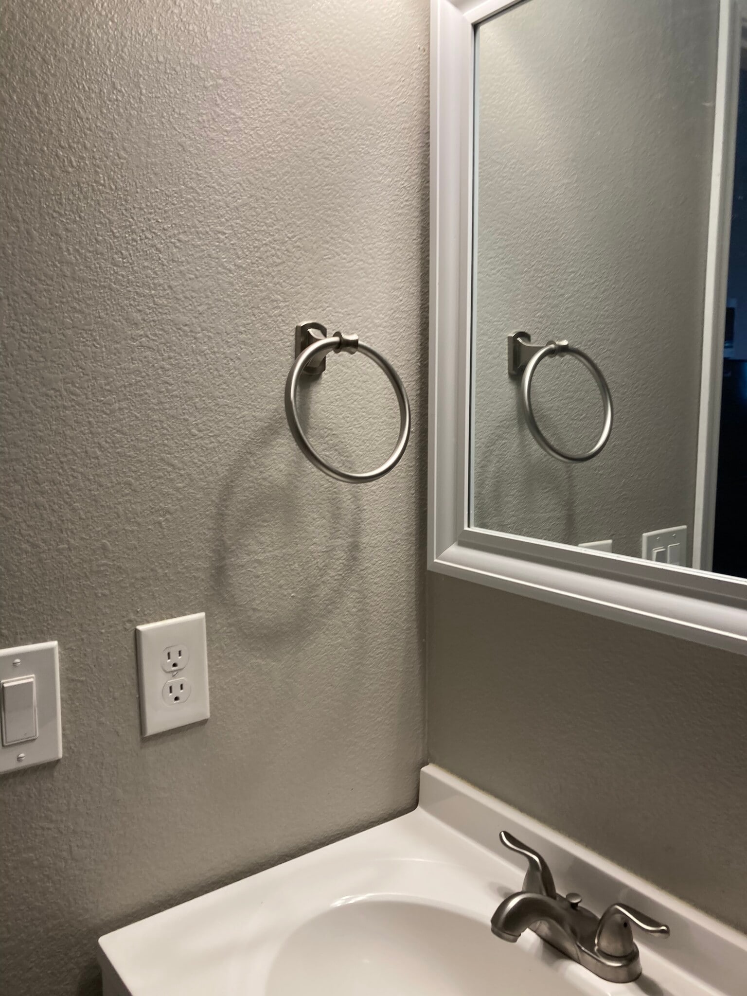 Building Photo - 5021 N Pinon Dr