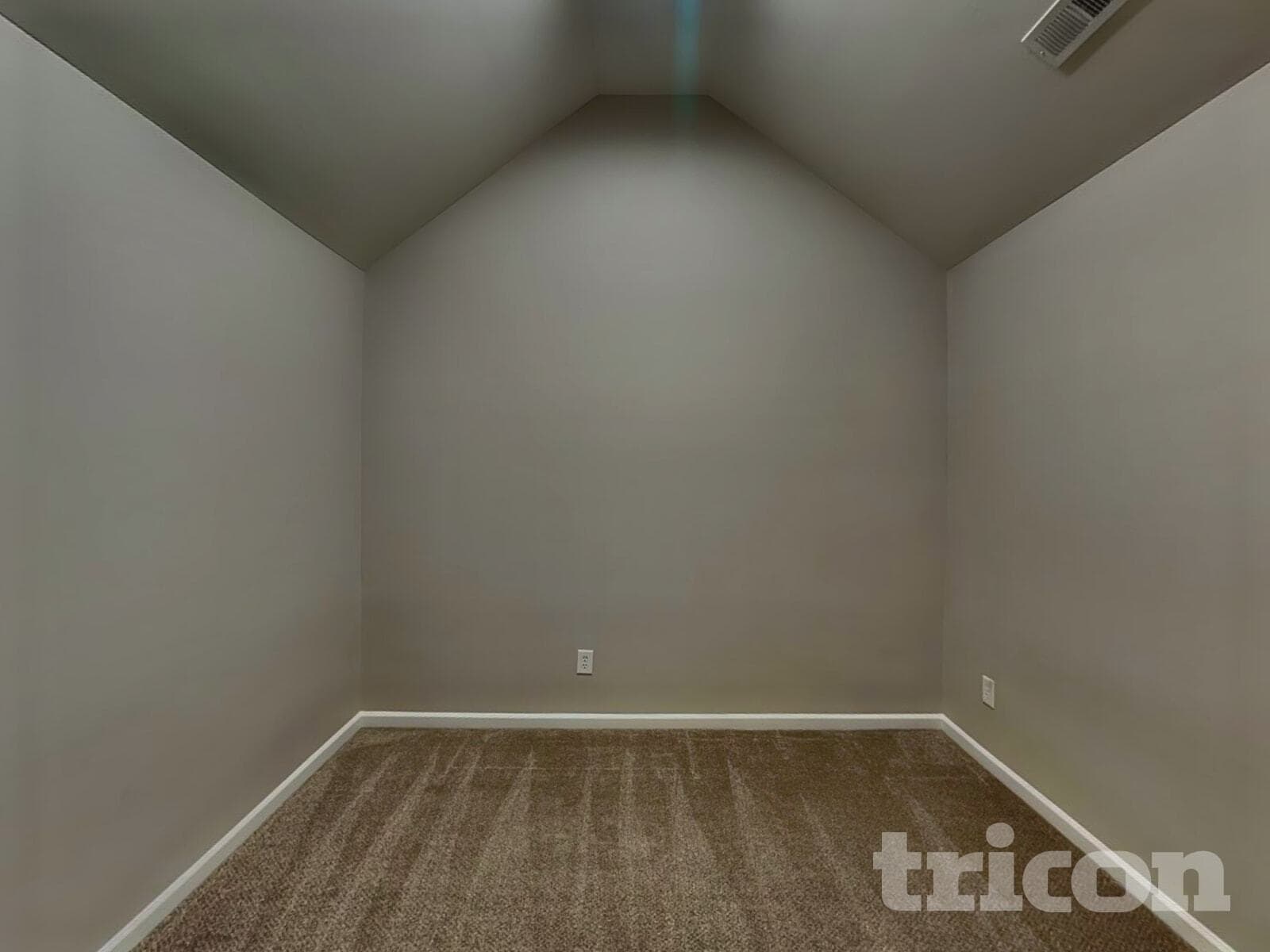 Building Photo - 303 Glennallen Rd