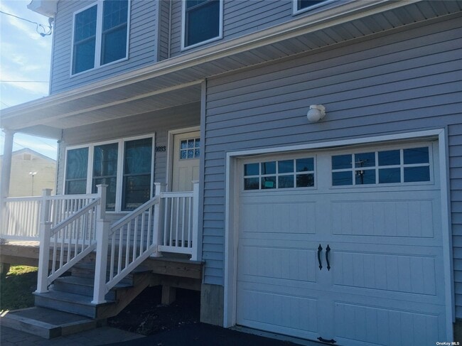 Primary Photo - 1033 Park Ave