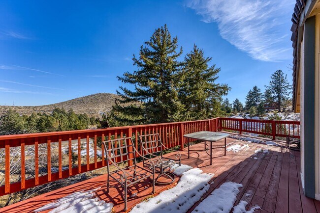 Building Photo - FULLY FURNISHED Home in the Mountains