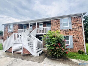 Building Photo - 1807 Graymont Ln SW