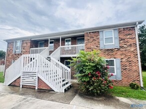Building Photo - 1870 Graymont Ln SW