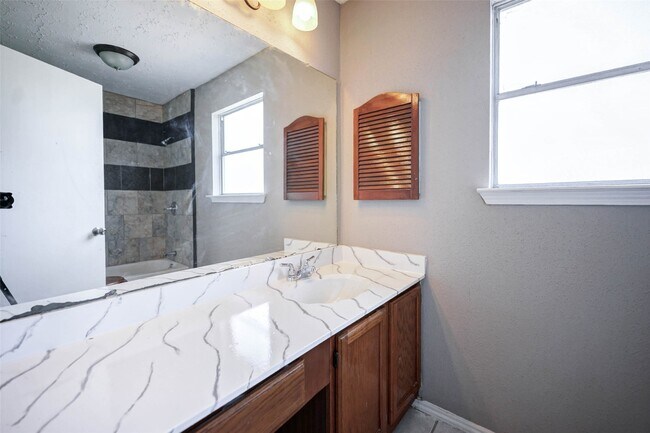 Building Photo - 12838 Riva Ridge Ln