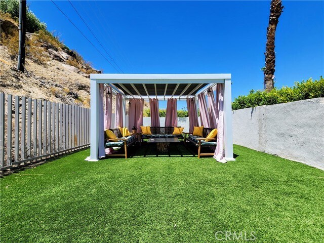 Building Photo - 2499 S Palm Canyon Dr