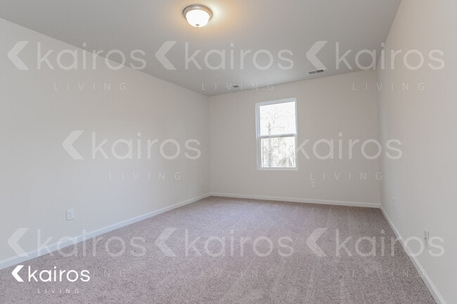 Building Photo - 945 Clayton Ct
