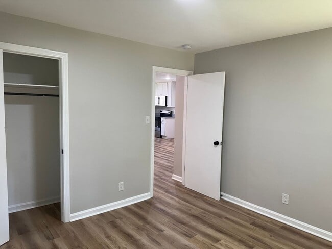 Building Photo - Great Home Conveniently Located! 3 Bed 1 B...