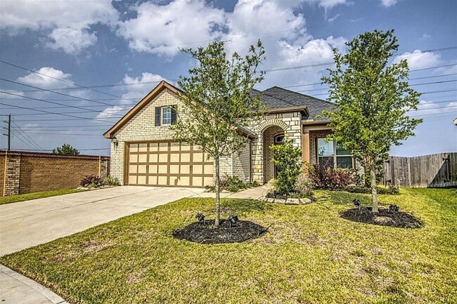 Building Photo - 8703 Seguin Cove Ln