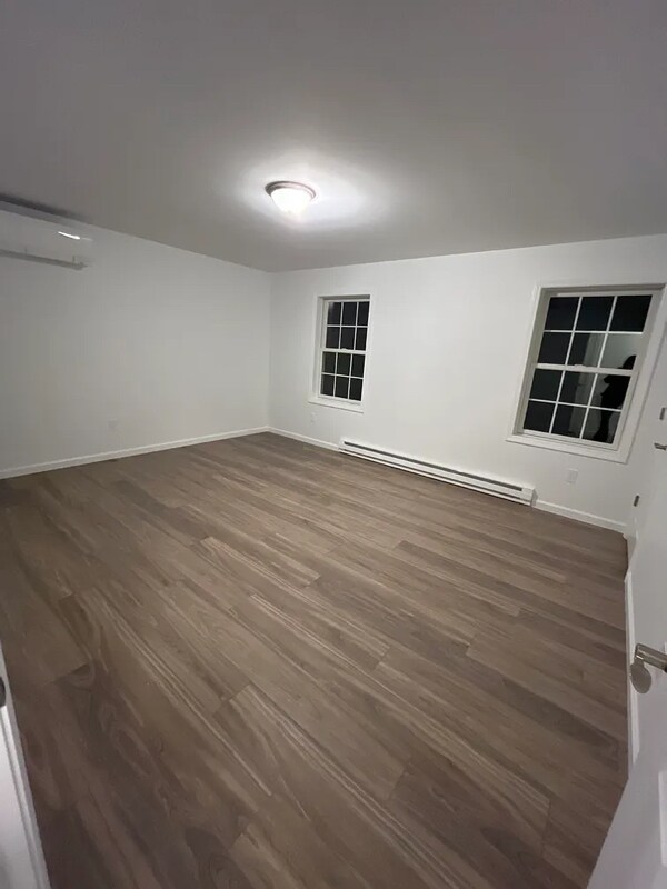 Building Photo - 156 Grove Ave