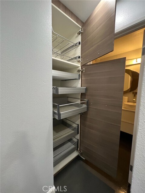 Building Photo - 226 Jeanette Ln