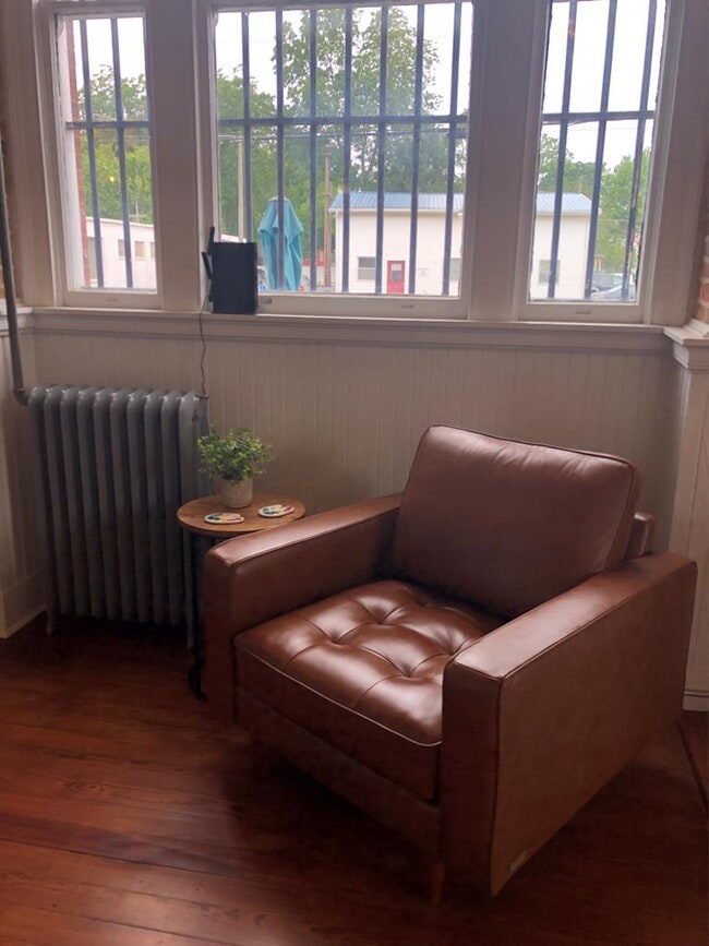 Building Photo - 25514 E Main St