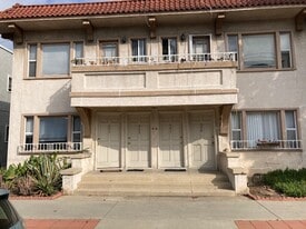 Building Photo - 947 E 2nd St