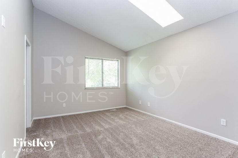 Building Photo - 6976 Finchley Dr