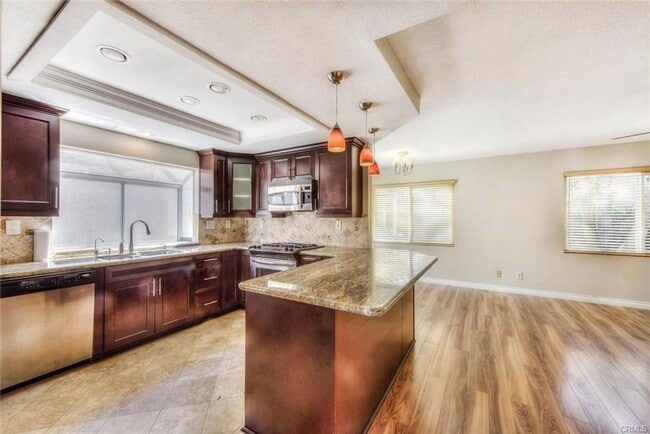 Building Photo - 4 bed 3 bath, Renovated SFR in Laguna Niguel