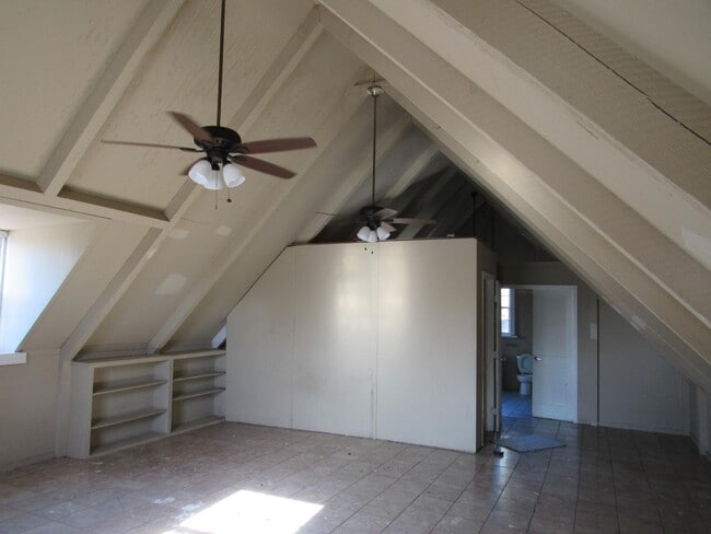 Building Photo - 106 N Harvard Ave