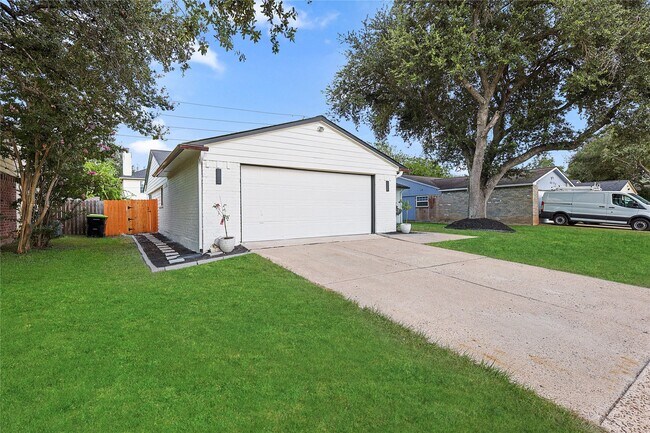 Building Photo - 6814 Loch Langham Dr