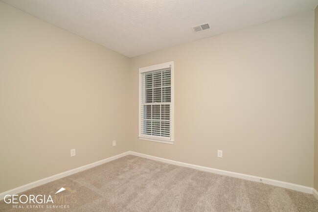 Building Photo - 878 Glynn Oaks Dr