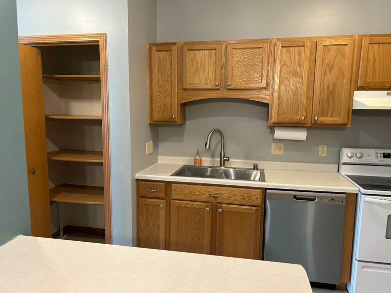 Building Photo - 1434 Watercress Cir