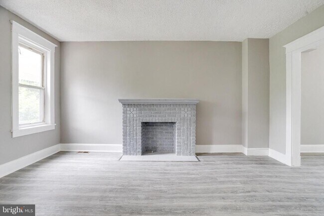 Building Photo - 2908 Oakley Ave