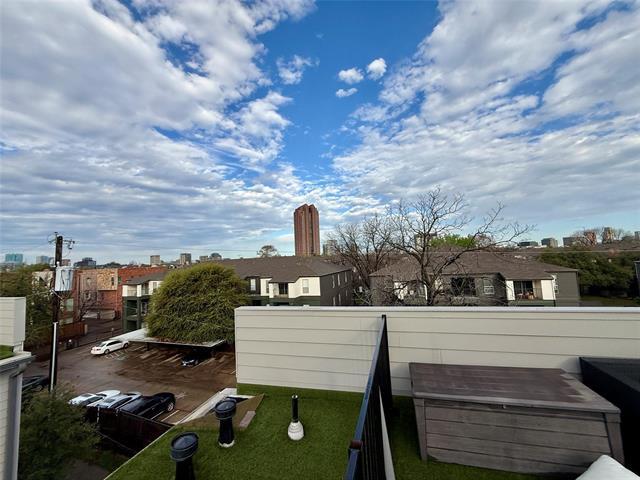 Building Photo - 4211 Delano Pl