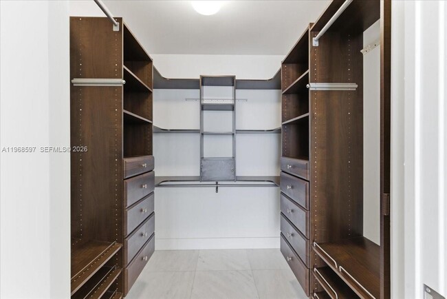 Building Photo - 1100 Biscayne Blvd