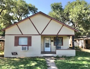 Building Photo - 2 bed 2 bath near Texas Tech University no...