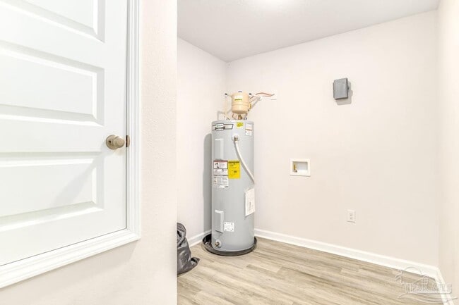 Building Photo - 6323 June Bug Dr