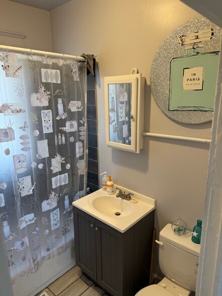 Building Photo - 12034 S Eggleston Ave