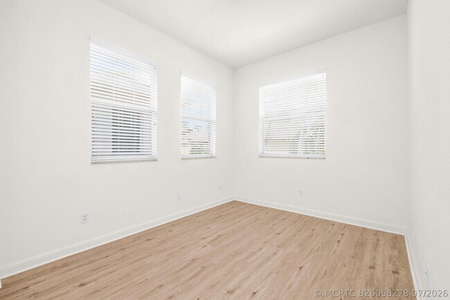 Building Photo - 669 Pacific Grove Dr