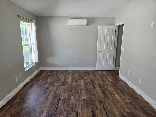 Building Photo - 3524 Kayla Cir