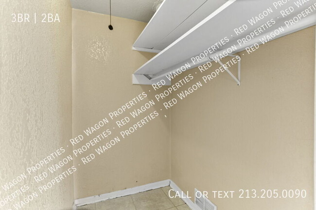 Building Photo - 5119 Timber Terrace St