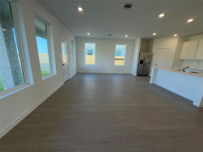 Building Photo - 7919 Evening Emerald Dr