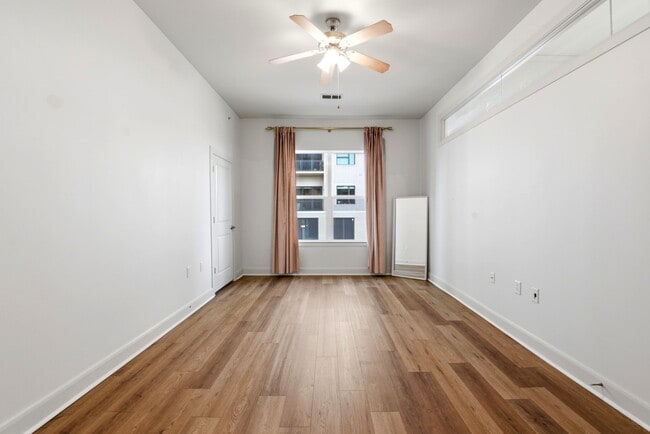 Building Photo - 1010 Rosine St